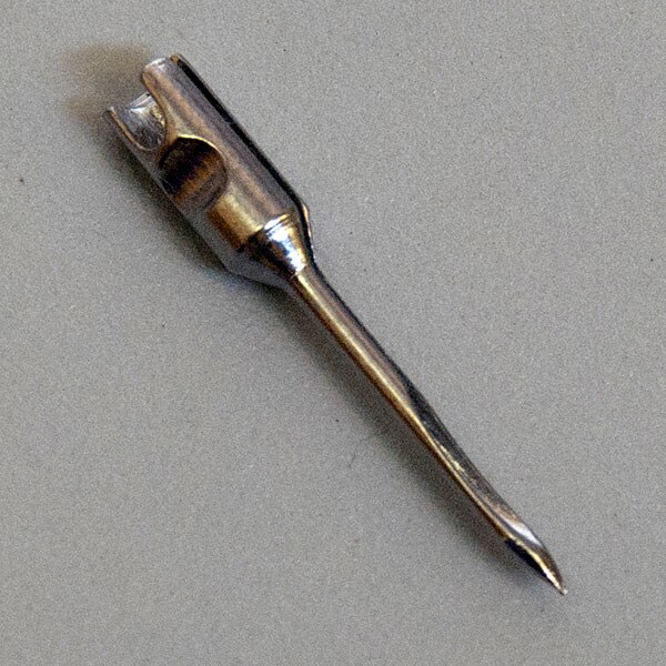 Attachment gun needle for fine fabric